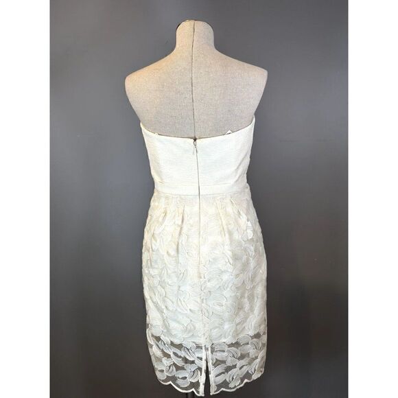BCBGMazAzria NEW Adrianna Strapless Lace Dress in Ivory Size 8 - Picture 4 of 6